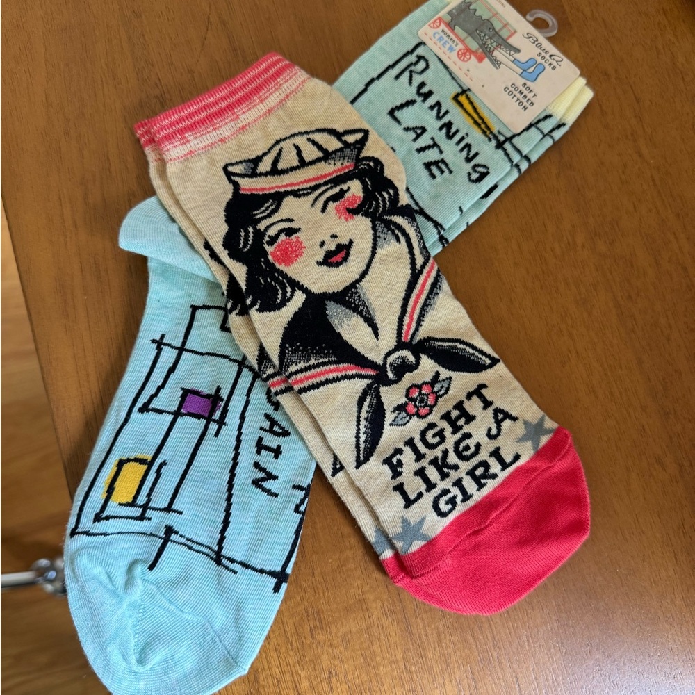 BLUE Q SOCKS 2 PAIRS
